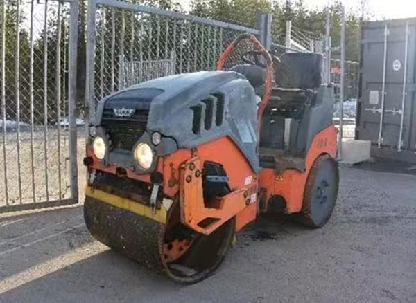 双钢轮小型压路机